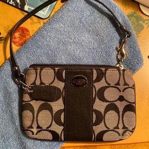Wristlet